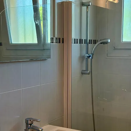 Superbe T3 Refait A Neuf Avec Vue Apartamento *
