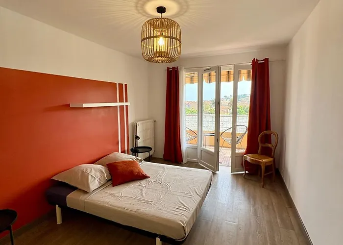 Superbe T3 Refait A Neuf Avec Vue Lejlighed Carqueiranne